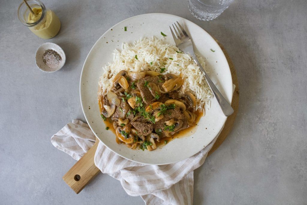 Simple Beef Stroganoff